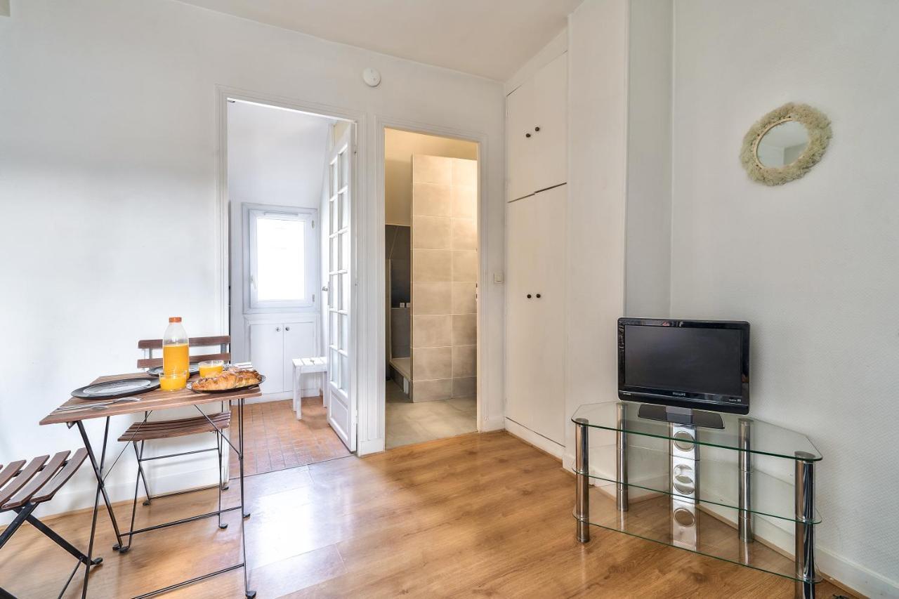 Apartment New Parisian With View In The 11th Paris